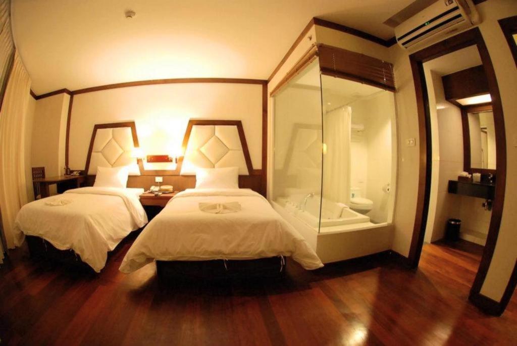 River City Hotel Mukdahan Exterior photo
