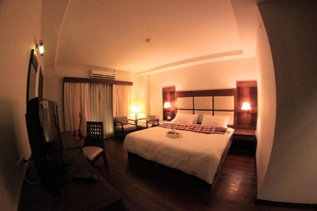 River City Hotel Mukdahan Exterior photo